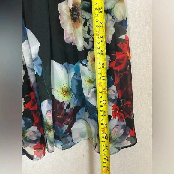 Maggy London v neck floral midi dress Sz 4 - Picture 8 of 12